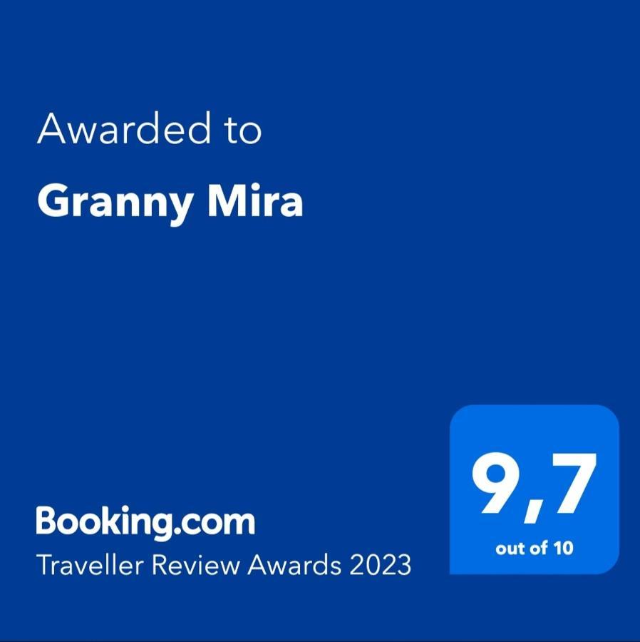 Granny Mira Omiš